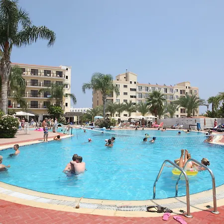 Tsokkos Gardens Hotell