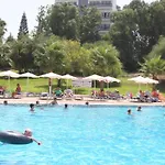 Tsokkos Gardens Protarász