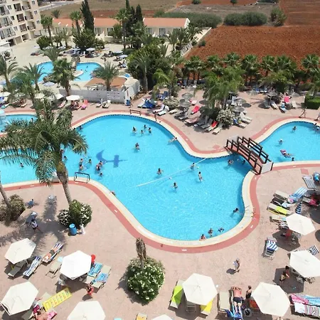 Tsokkos Gardens