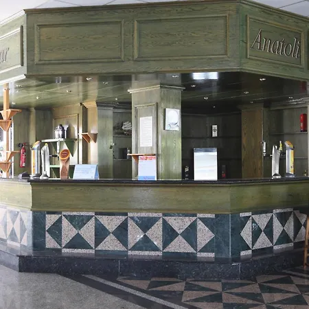 Otel Tsokkos Gardens