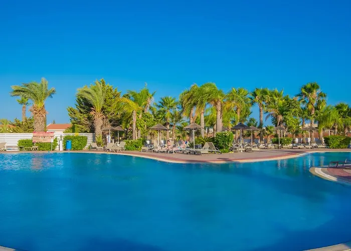 Tsokkos Gardens 4* Protarász