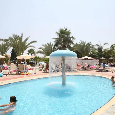 Tsokkos Gardens