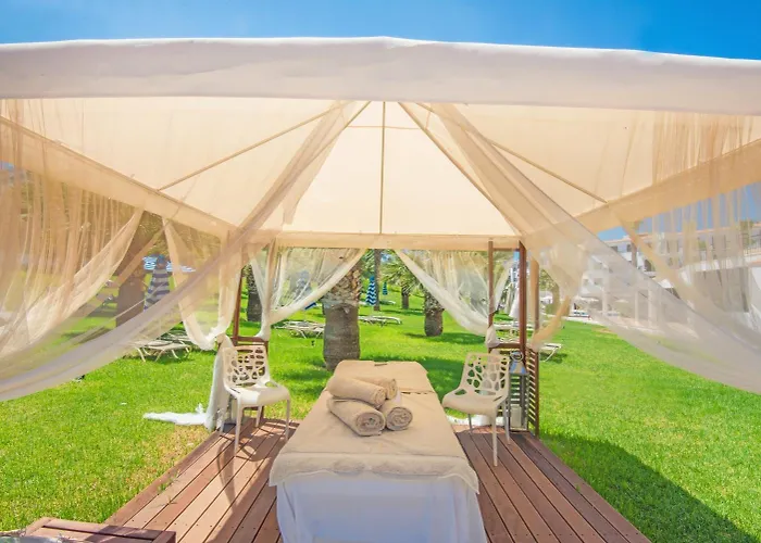 Tsokkos Gardens Hotel 4*